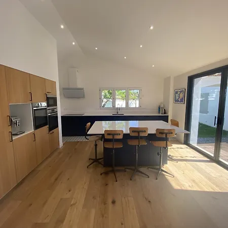 Villa La Du Peu Des Hommes *