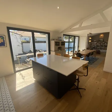 La Du Peu Des Hommes