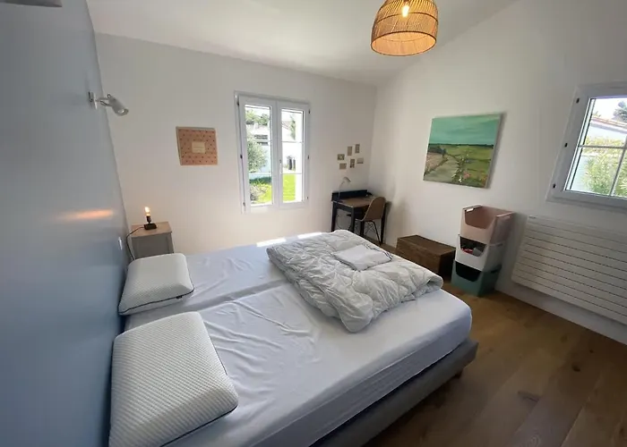 La Du Peu Des Hommes * La Couarde-sur-Mer